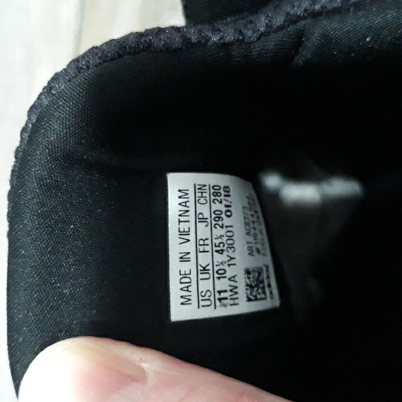 Adidas black mesh Continental soles sneakers. Size 11 - Picture 9 of 12